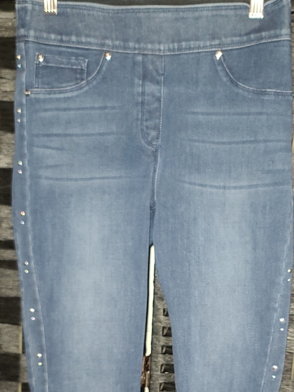 Investments Slim Factor by Investments Skinny Cuff Legging Studs size small